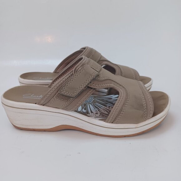 Clarks Collection Sandals Neutral Tan Comfort Wedge Slip On Adjustable Womens 7M - Picture 10 of 16